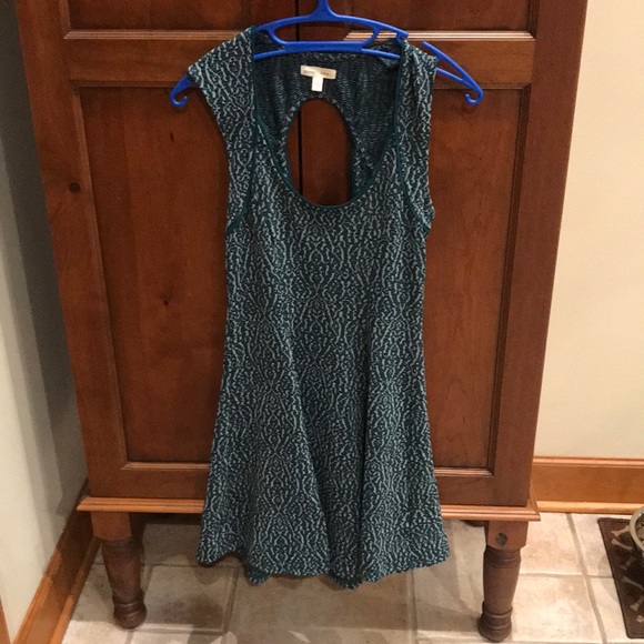 Francesca’s green and ivory textured dress - Picture 1 of 4